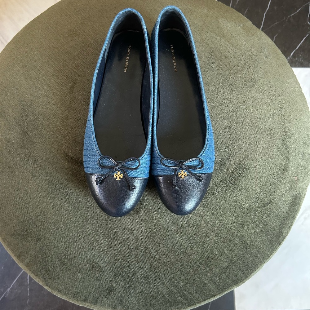 Tory Burch Cap Toe Denim Blue Flats Size 9